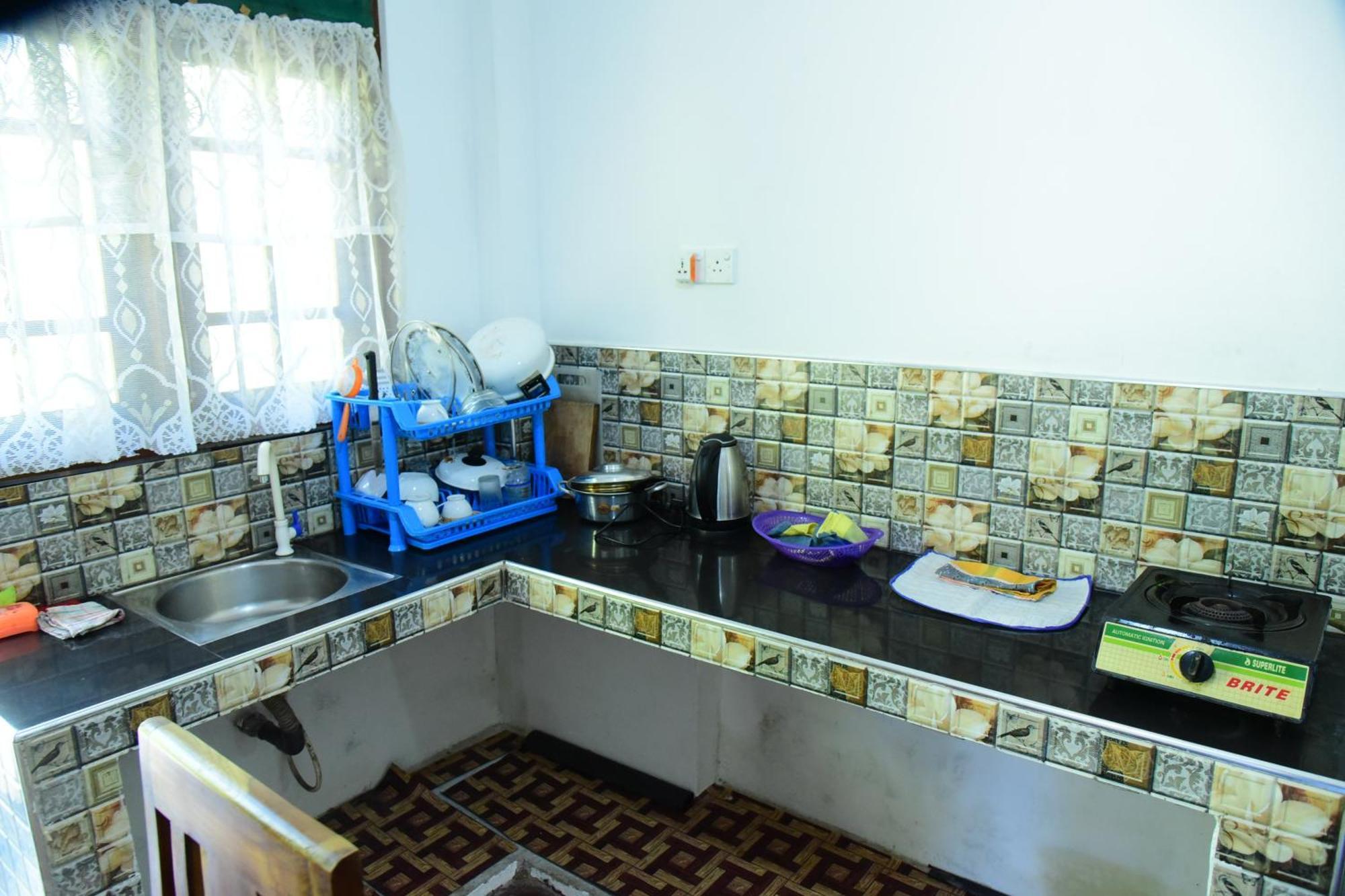 Sun Ground Villa Хикадува Екстериор снимка