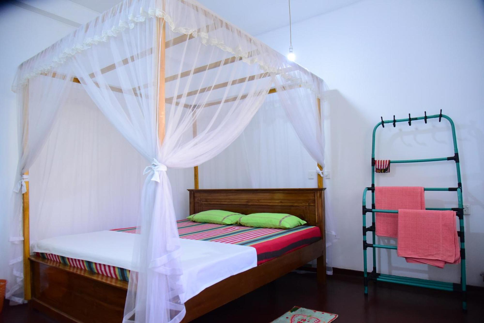 Sun Ground Villa Хикадува Екстериор снимка